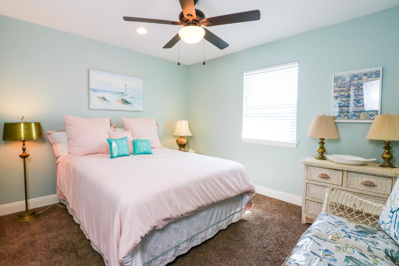 Perfect Location Spacious Yard Coffee Bar At This Lovely Beach Home Galveston Eksteriør bilde