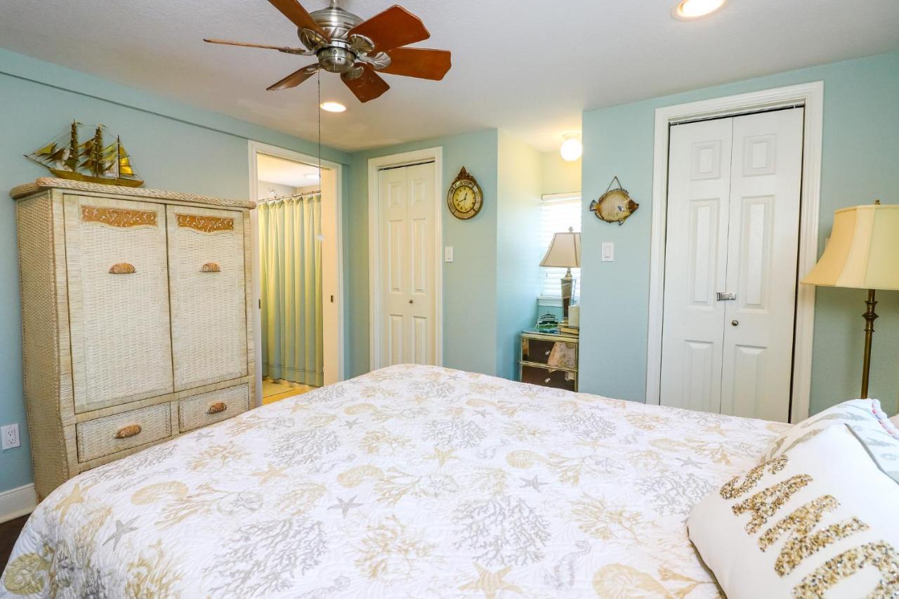 Perfect Location Spacious Yard Coffee Bar At This Lovely Beach Home Galveston Eksteriør bilde